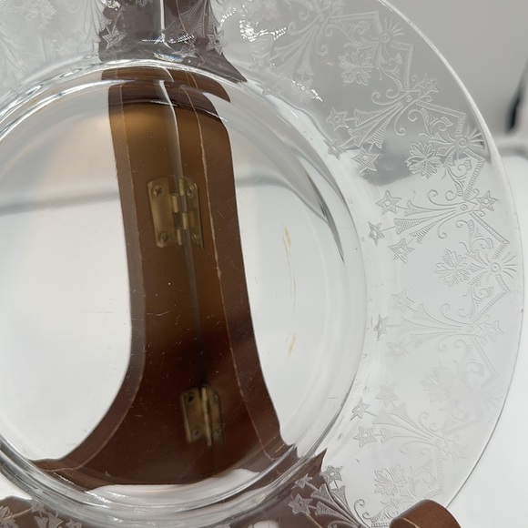 Vesta Clear Luncheon Plate by Glastonbury Lotus- set of 3 - Picture 4 of 16